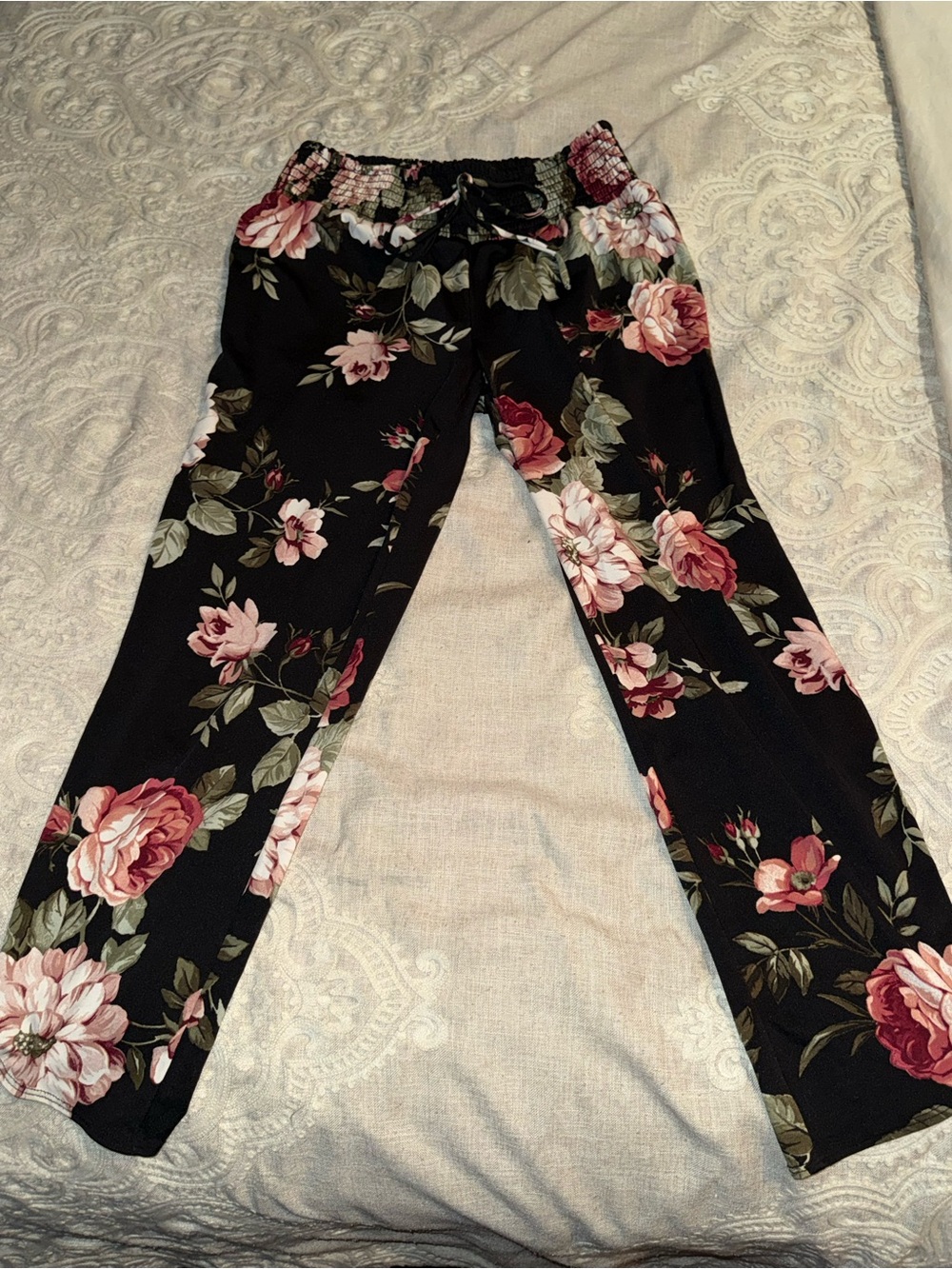 NWOT Women’s Alyx Black Floral Pants size S